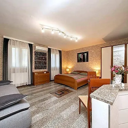 1405 Отель 4*